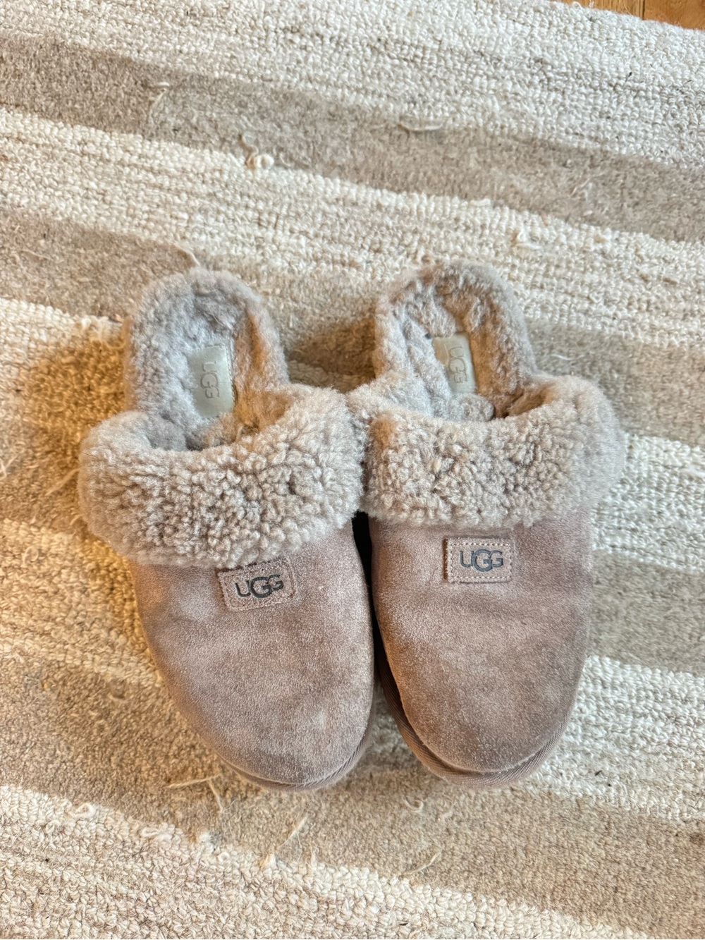 UGG Kids Chestnut Suede Shearling Clog Slippers